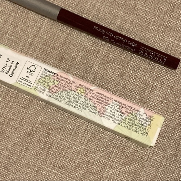 CLINIQUE Quickliner for Lips - Intense Licorice .01 Oz New In Box - Picture 5 of 8